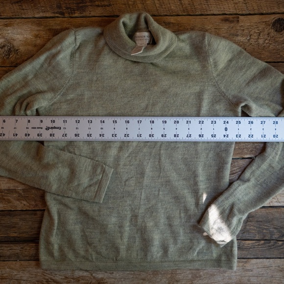100% merino wool sage green turtleneck - Picture 2 of 6